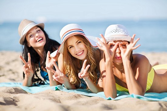 Почему нельзя купаться в контактных линзах