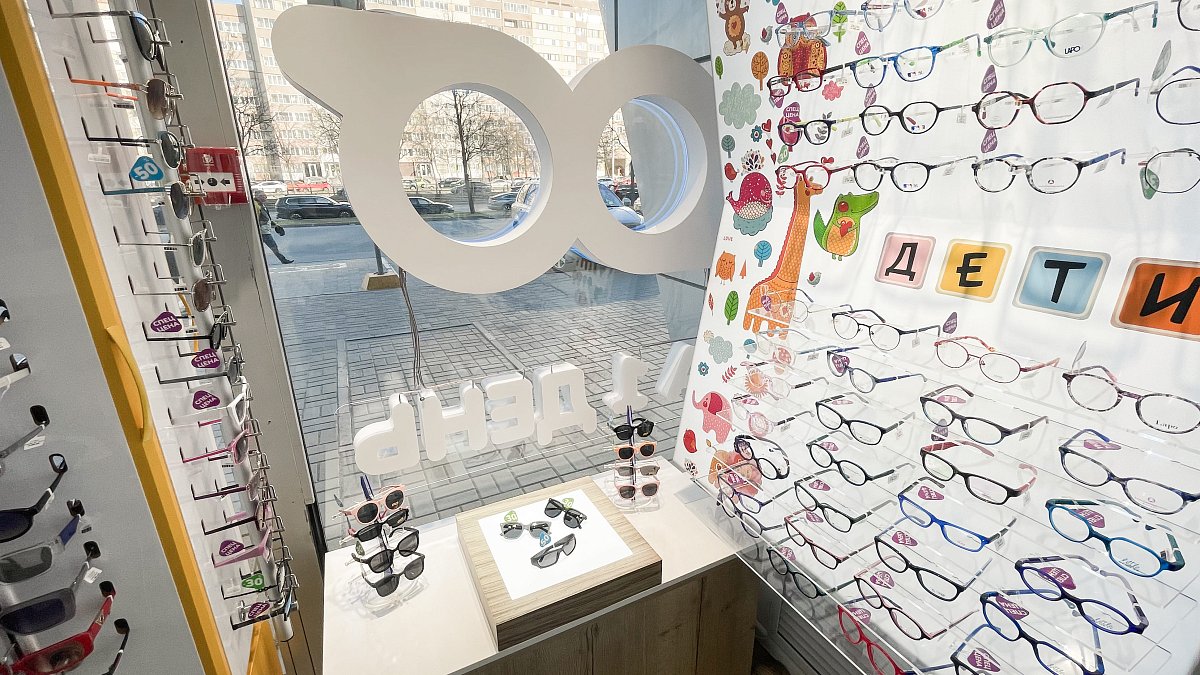 пр. Энгельса, д. 124, к.1 (ТРК Вояж)
